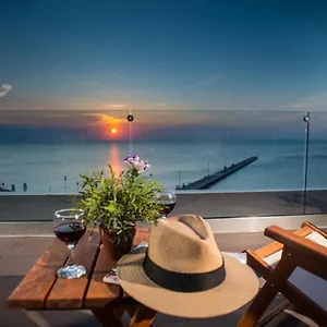 Vento Di Mare Περαία